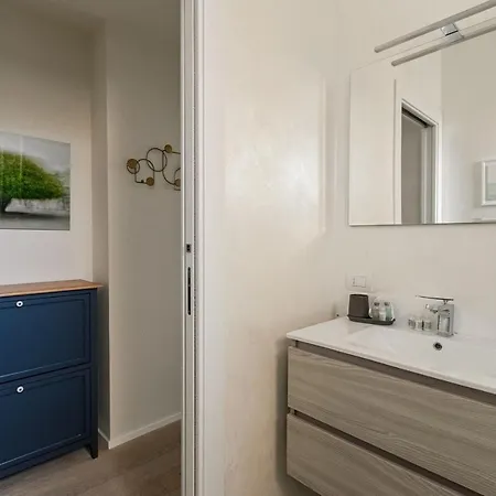 Uberto Visconti Di Modrone B Appartement *